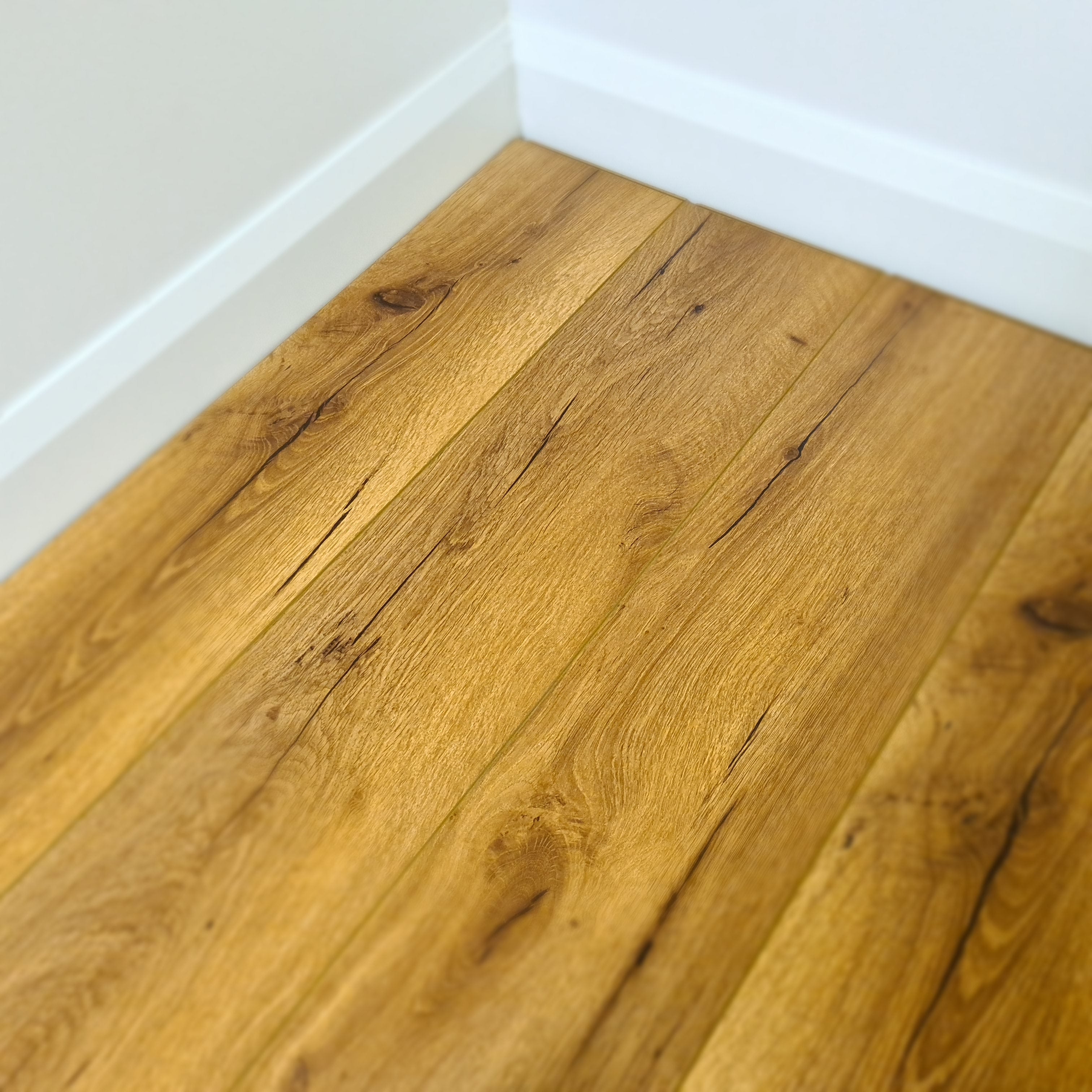 Lignum Fusion Robust Oak Fumed 12mm Laminate Flooring  £21.95m2